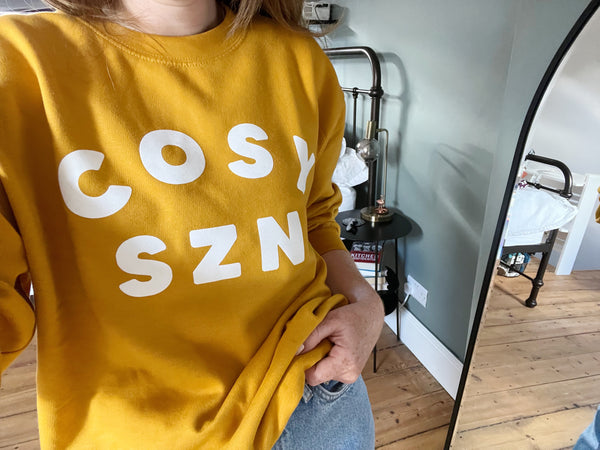 Cosy Szn - Unisex Fit Sweater