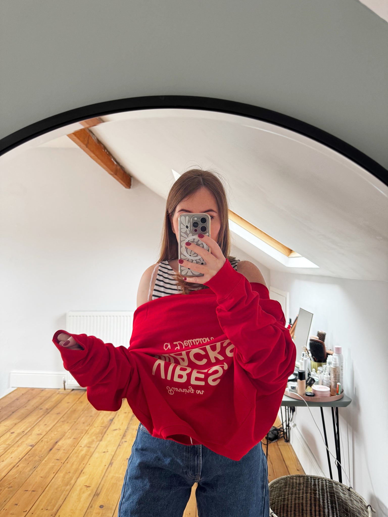 Running on Vibes, Snacks & Delusion - Unisex Fit Sweater