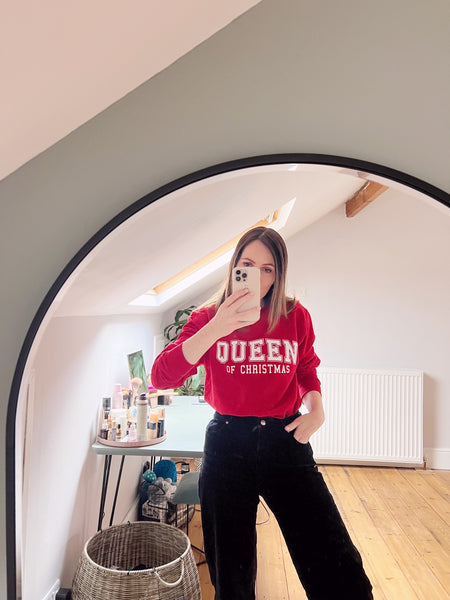 Queen of Christmas - Personalised Year - Unisex Fit Sweater